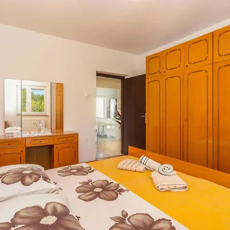 In With Kitchen Apartman *